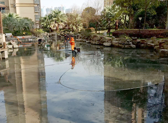 南沙景观池淤泥清理